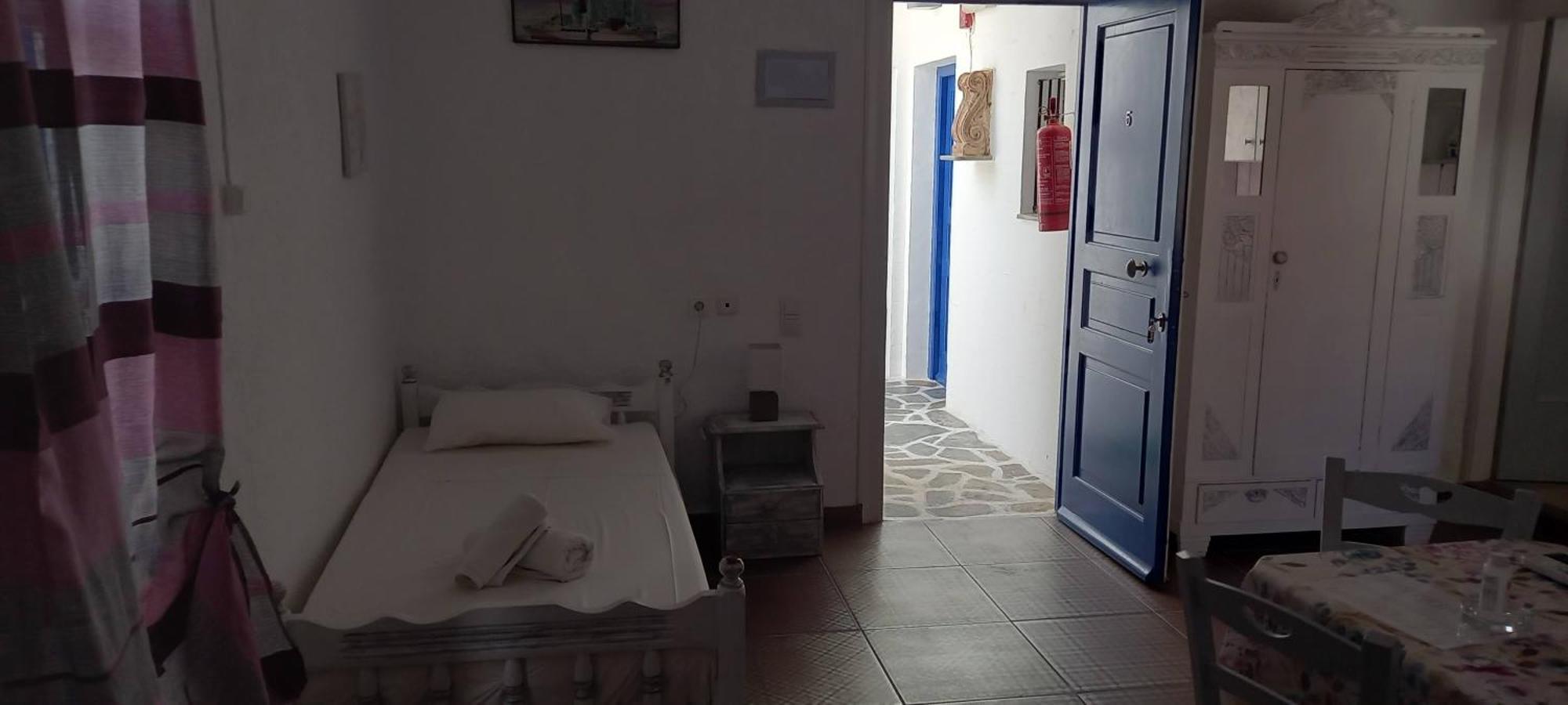 Aposperitis Rooms & Apartments Кинион Экстерьер фото