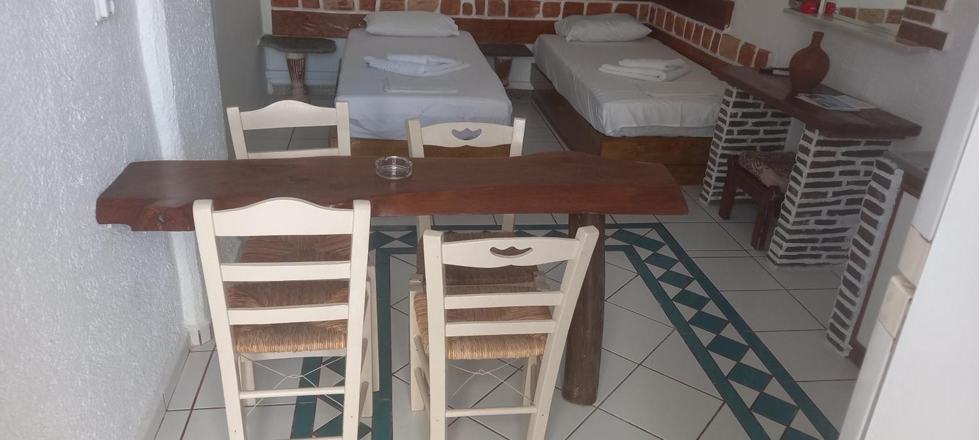 Aposperitis Rooms & Apartments Кинион Экстерьер фото