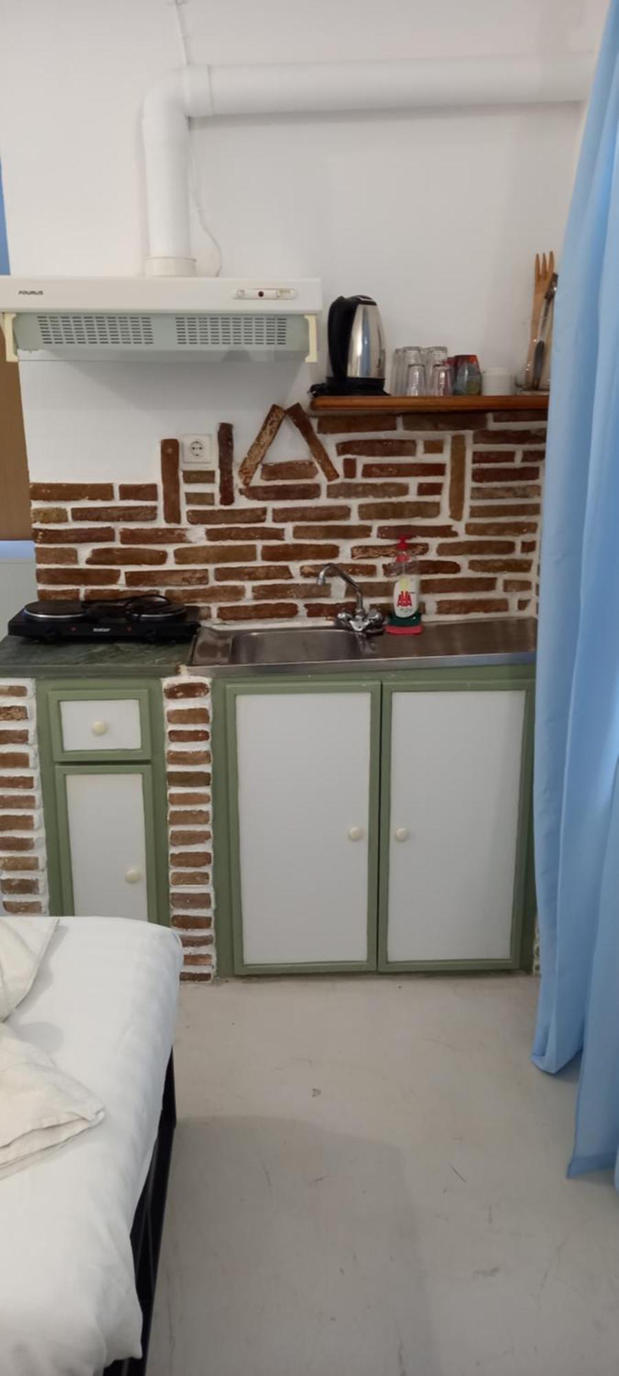 Aposperitis Rooms & Apartments Кинион Экстерьер фото