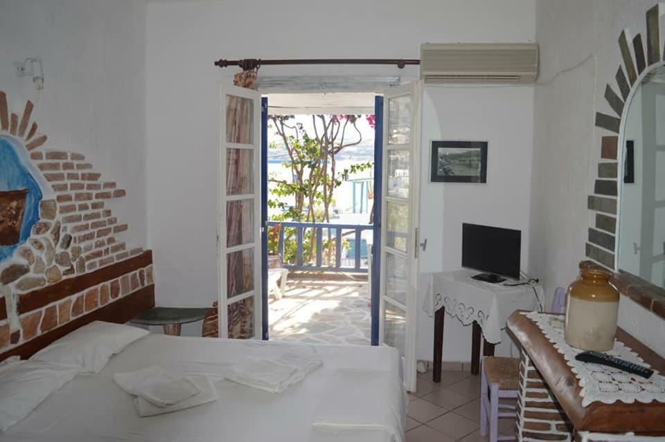 Aposperitis Rooms & Apartments Кинион Экстерьер фото