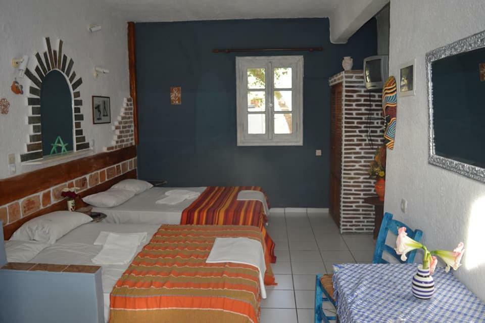 Aposperitis Rooms & Apartments Кинион Экстерьер фото